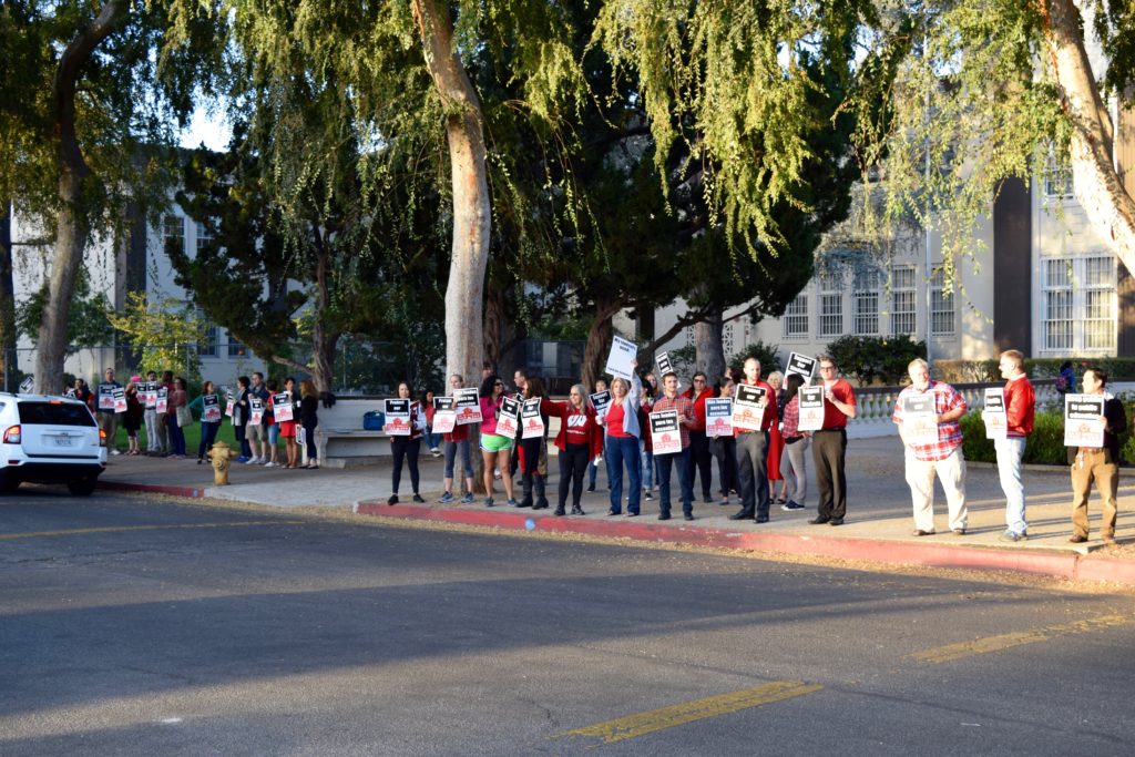 Van+Nuys%27+teachers+picket+in+front+of+the+school.+A+repeat+of+this+scenario+is+highly+probable+on+January+14.+