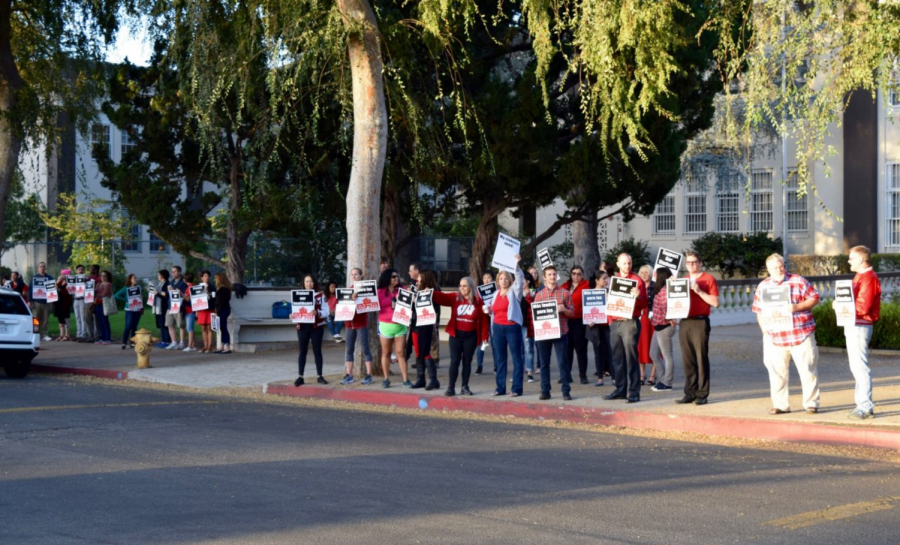 Van Nuys teachers picket in front of the school. A repeat of this scenario is highly probable on January 14.