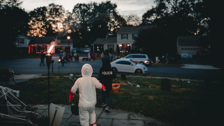 Trick-or-treating is a longstanding American tradition that is declining. We must save it. 