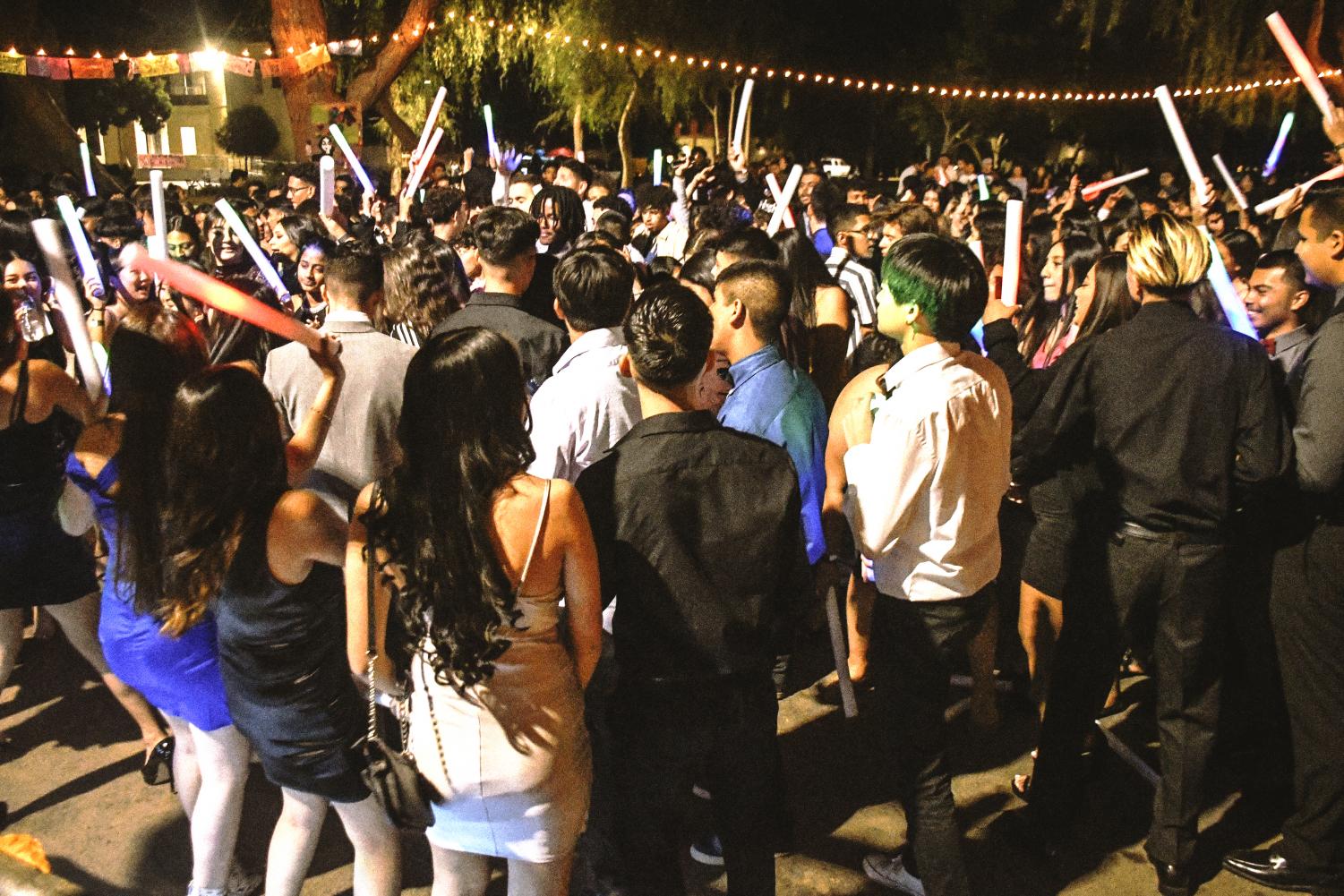 Students celebrate Día de los Muertos with the Homecoming dance