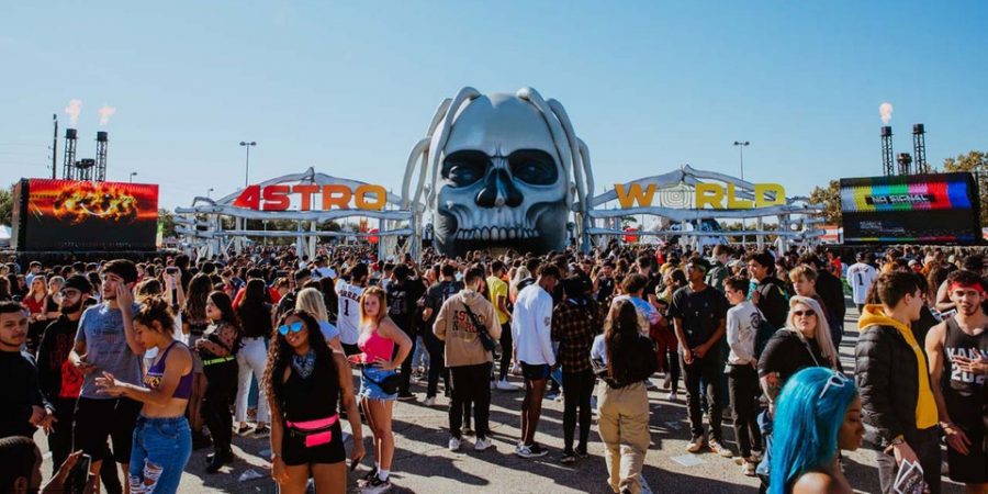 The+front+of+the+Astroworld+festival%2C+and+the+first+thing+you+see+when+enter+the+final+gate.