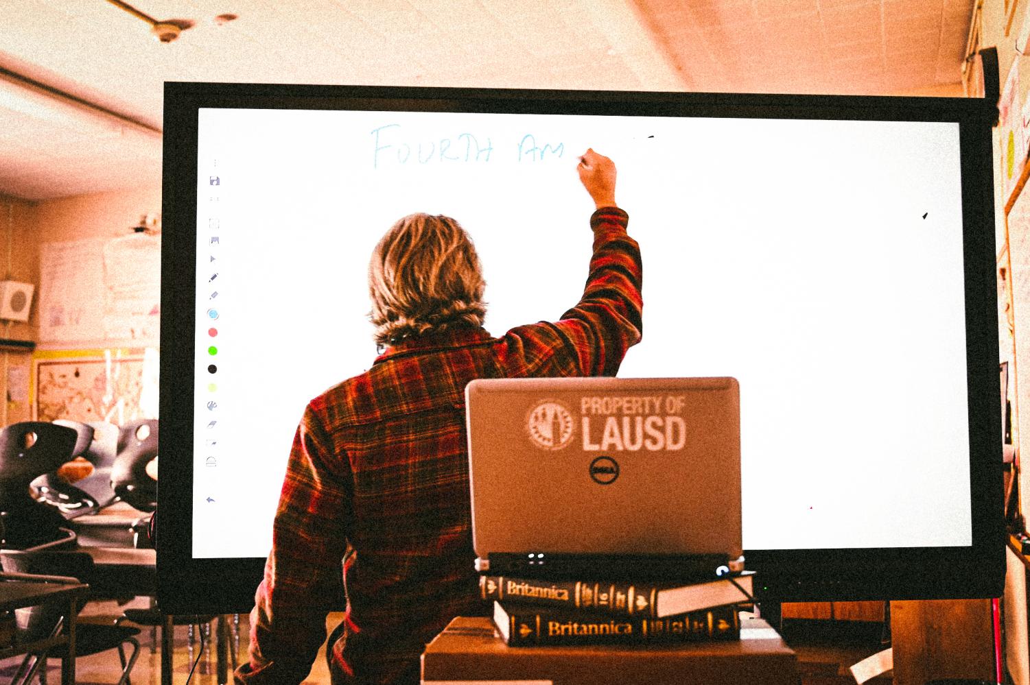 PHOTO STORY | Teaching from campus during a pandemic
