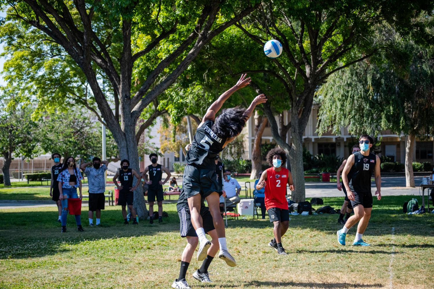 VOLLEYBALL PLAYOFFS | 3-1 Wolves eliminate the Patriots