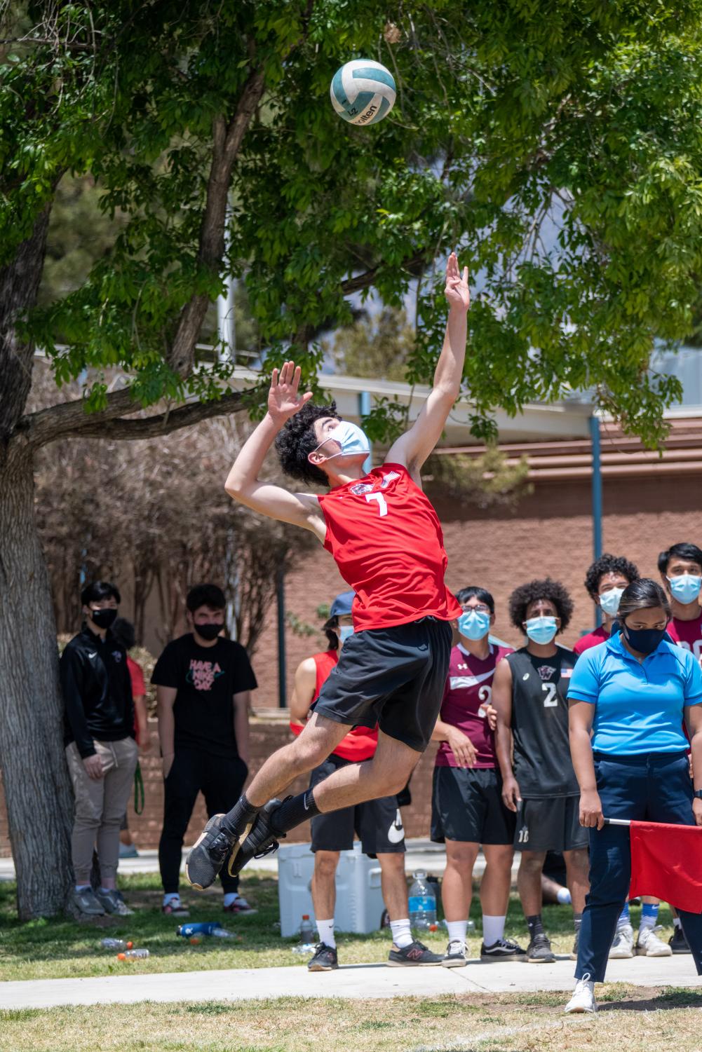 D1 CHAMPS | Boys Volleyball wins 6th city title