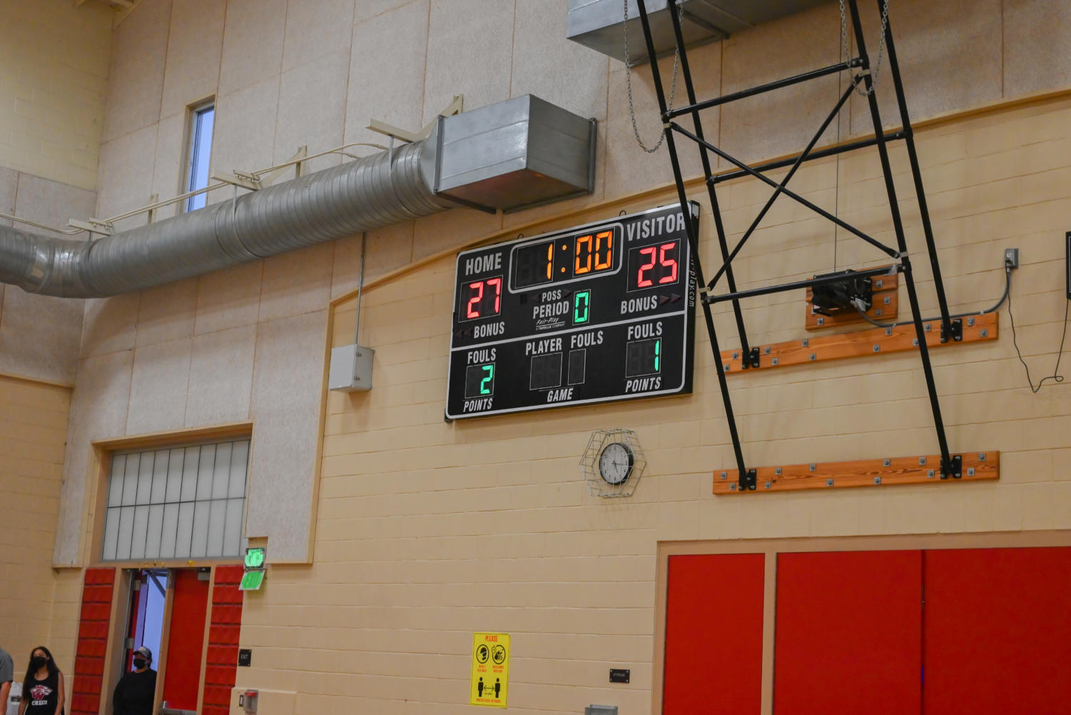 VOLLEYBALL | Girls team battles for their second straight win