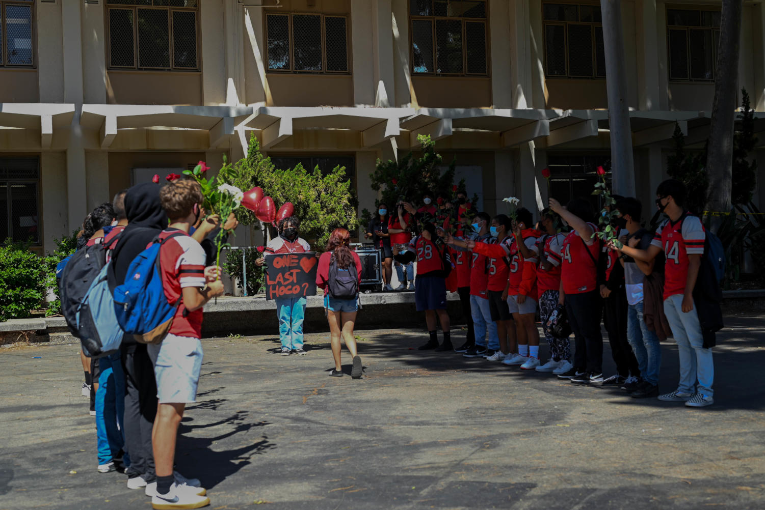 The Wolves get ready to feast: Lunch pep rally
