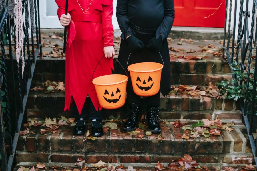 Easy costumes that can be made at home. 