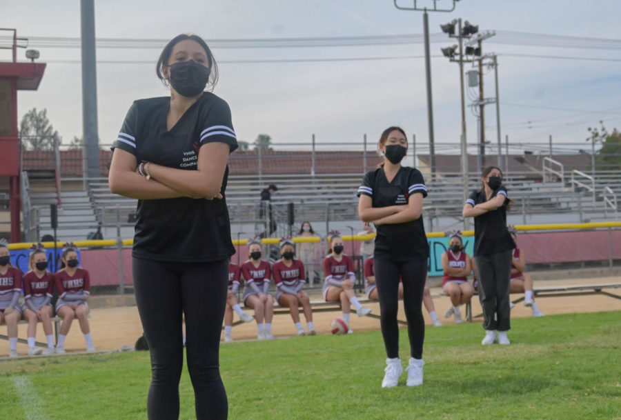 Dance Company gave the freshmen class a performance to the song “Woman” by Doja Cat in the middle of the football field. 
