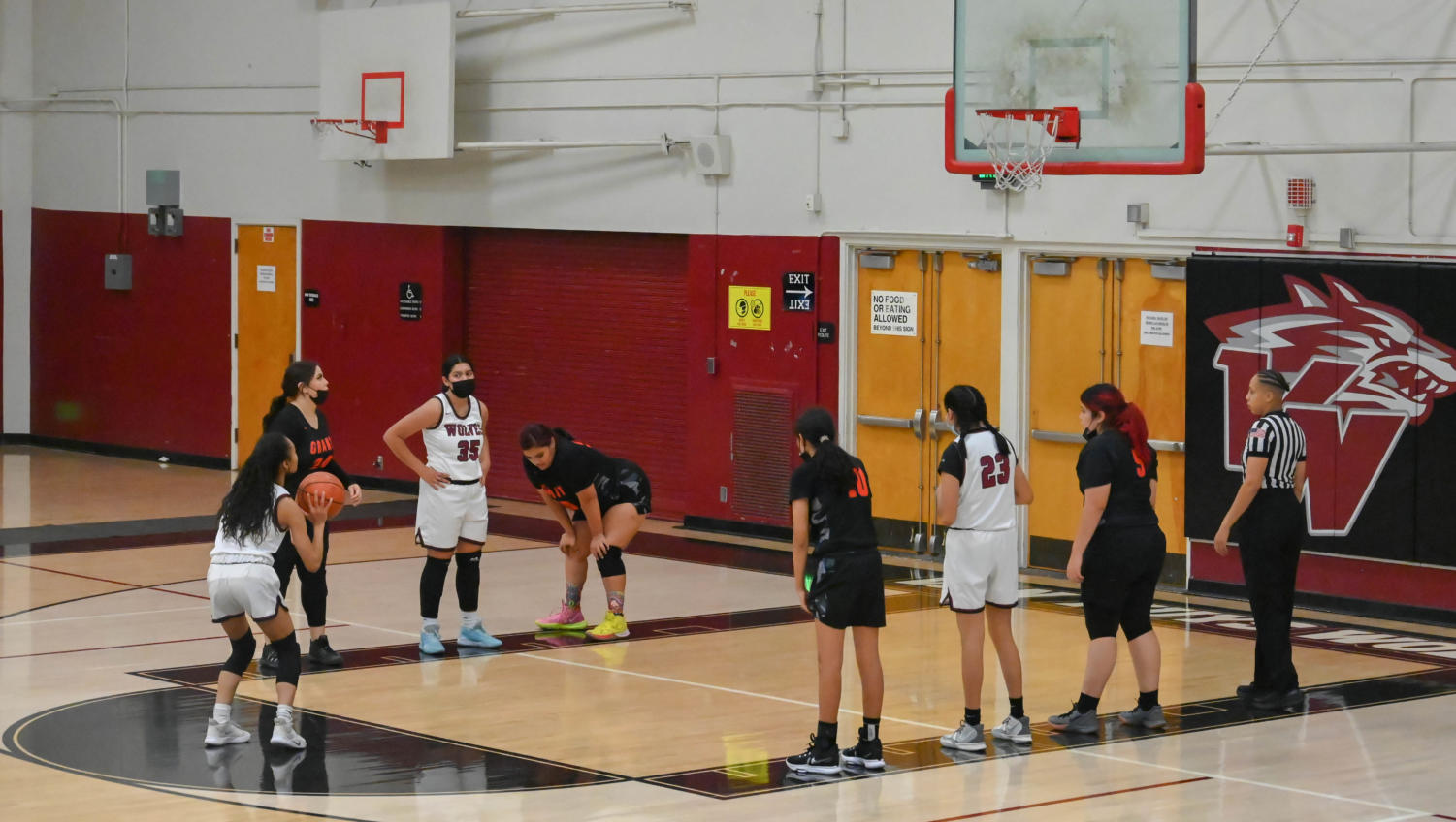 GIRLS BASKETBALL | Wolves start the season with a 2-2 record