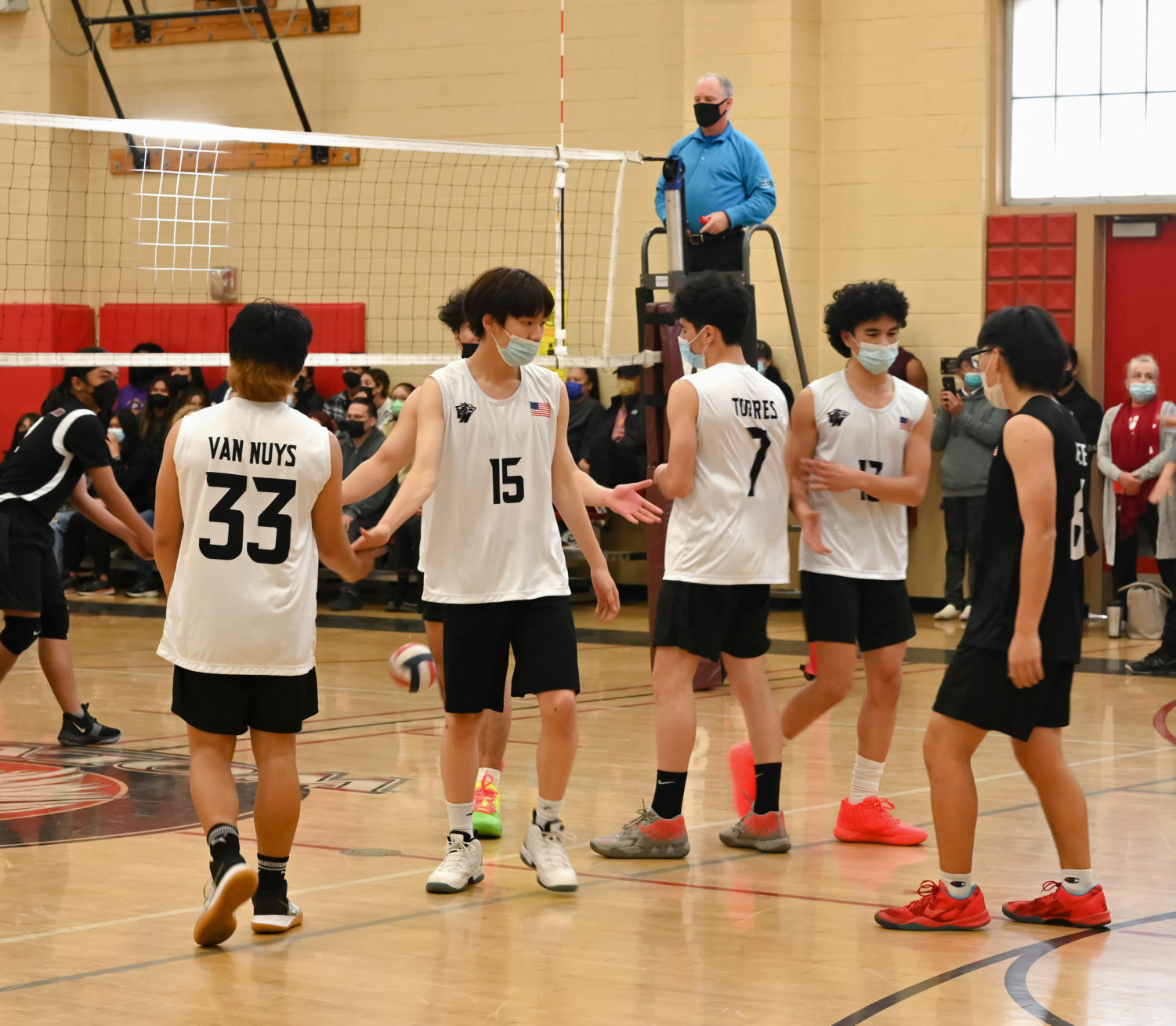 BOYS VOLLEYBALL | The Wolves are unbeaten in first two games