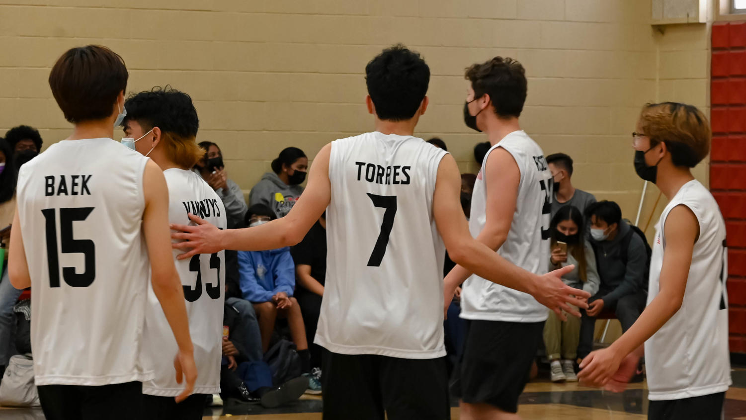 BOYS VOLLEYBALL | The Wolves are unbeaten in first two games