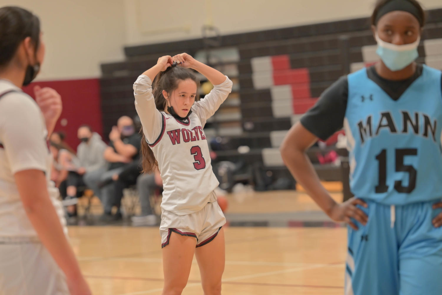 GIRLS BASKETBALL | The Wolves look ready to win the whole division