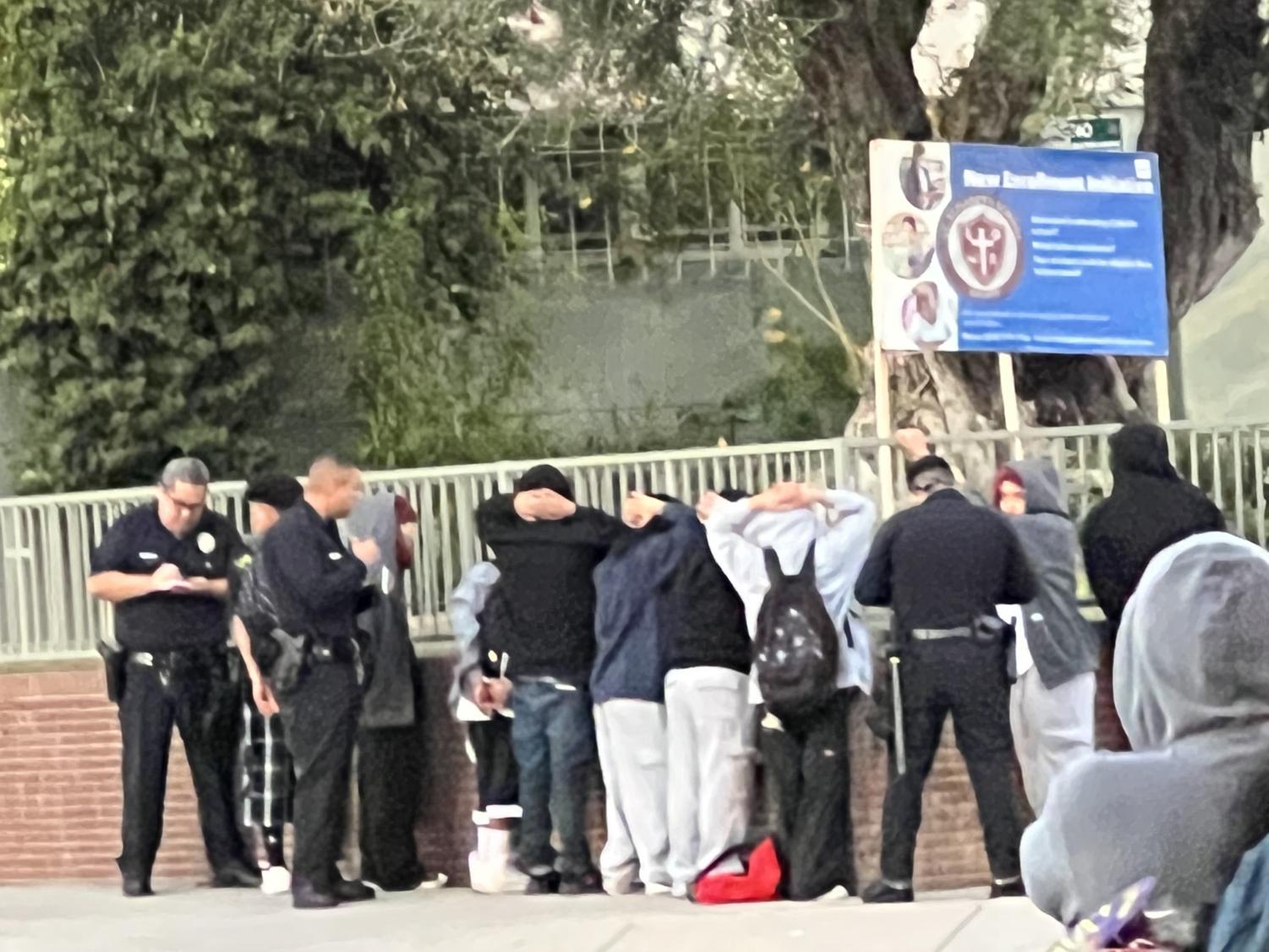 2 Teens Stabbed Outside Van Nuys High School – The Mirror