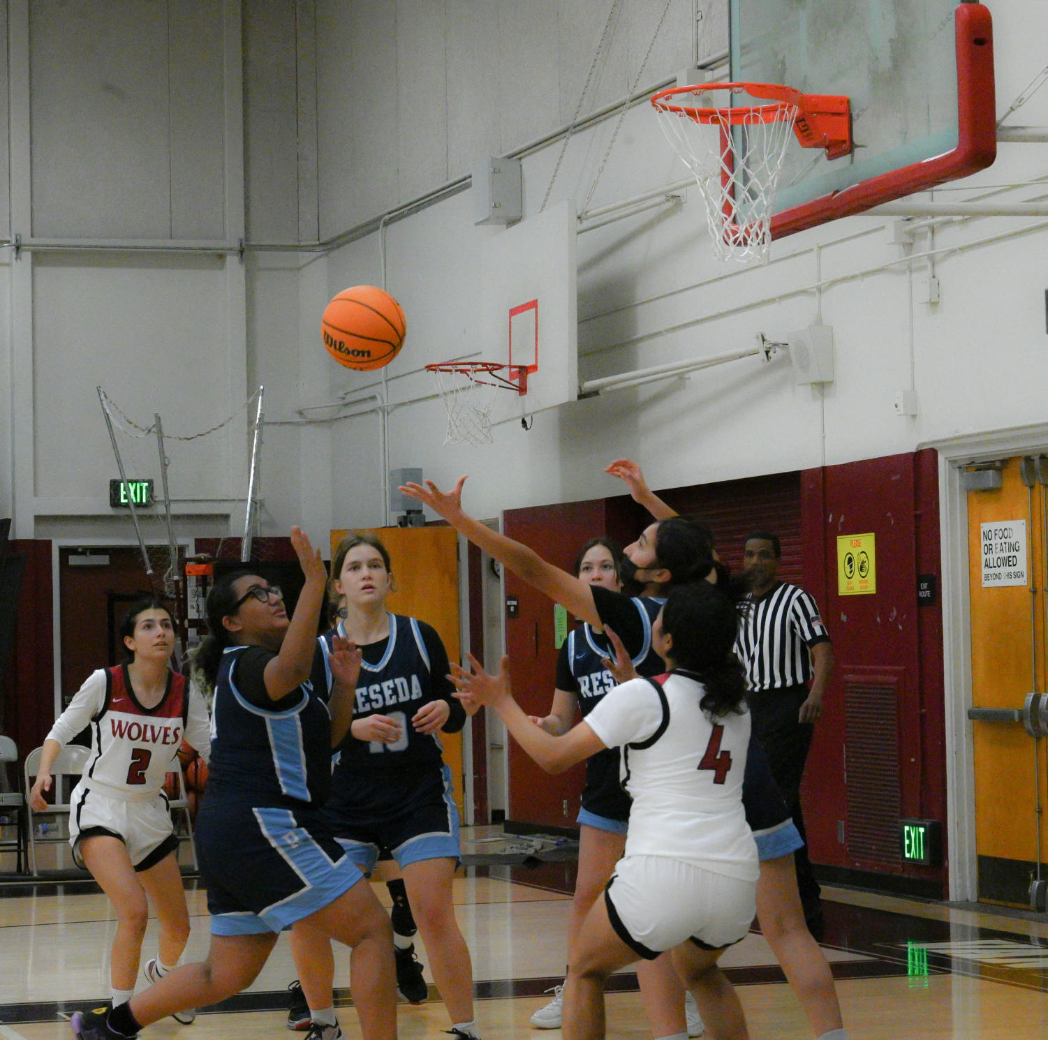 The girl’s basketball team loses their winning streak against the Kennedy Cougars