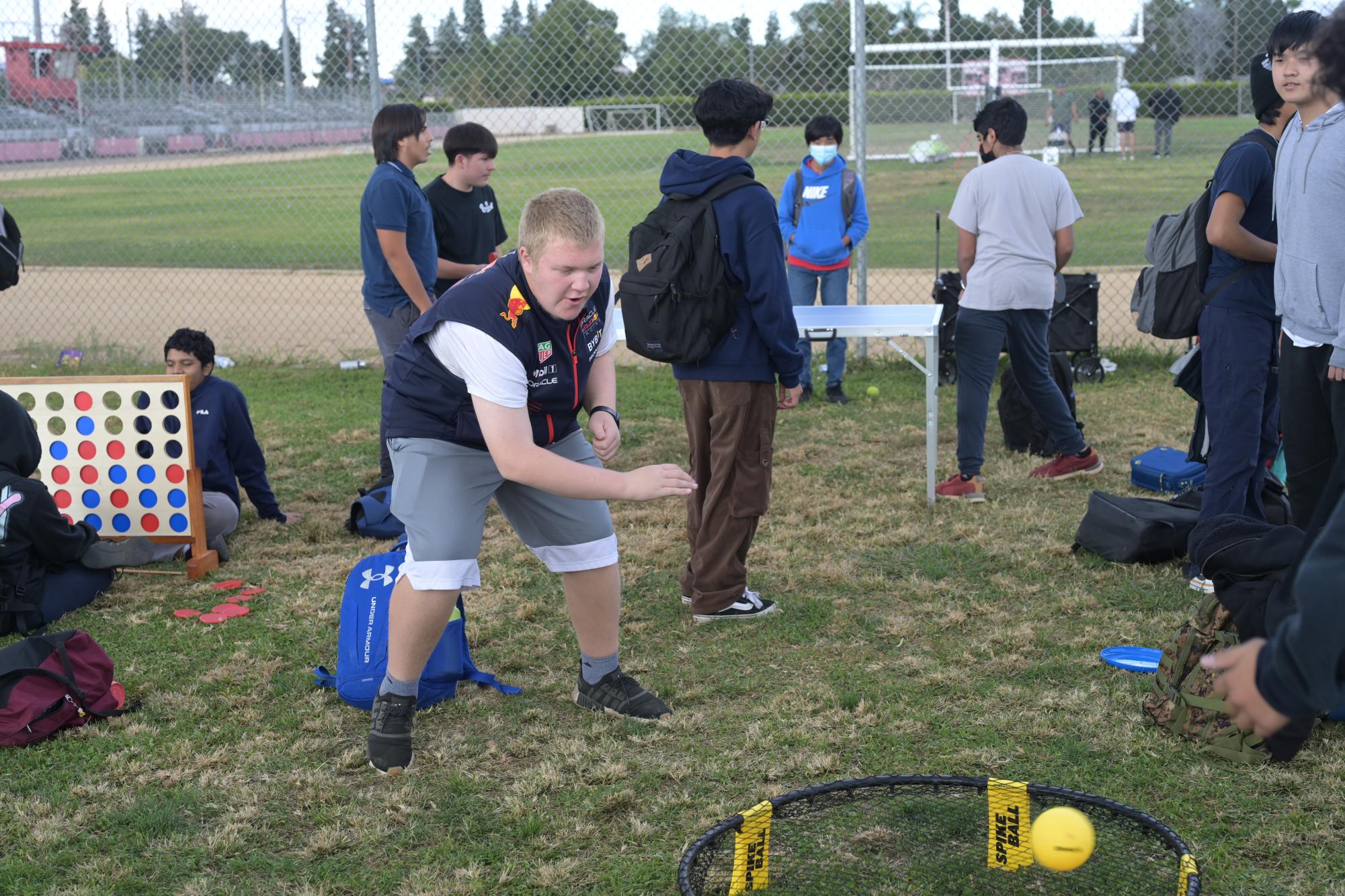 Freshmen have fun and explore our school's clubs at Freshman Funday.