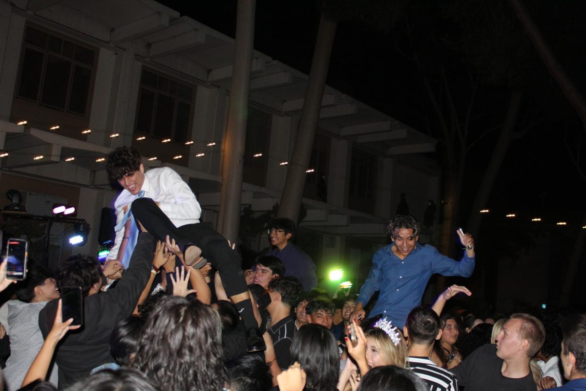 The students of Van Nuys party hard on the dance floor, some even crowd surfing. The playlist for the dance, compiled by ASB, featured hits such as "Guess" by Charli xcx and "HOT TO GO!" by Chappell Roan.