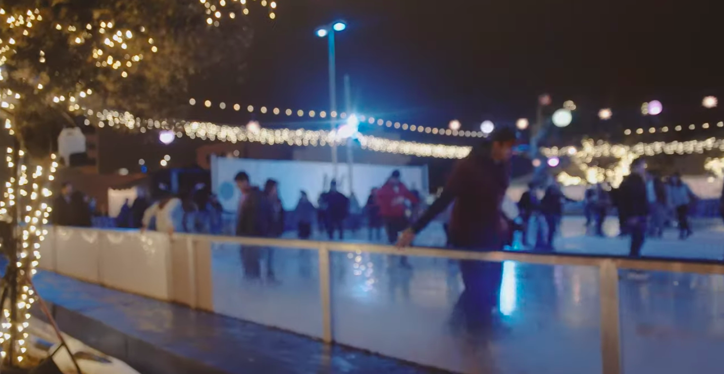 Although the winters are sunny in California, you can get into the holiday spirit by visiting the outdoor ice skating by the beach at the Ice at Santa Monica rink.