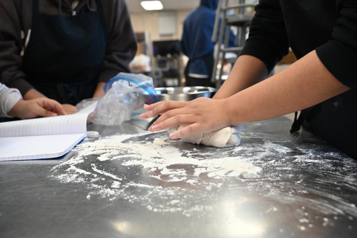 Van Nuys High School culinary program offers hands-on learning