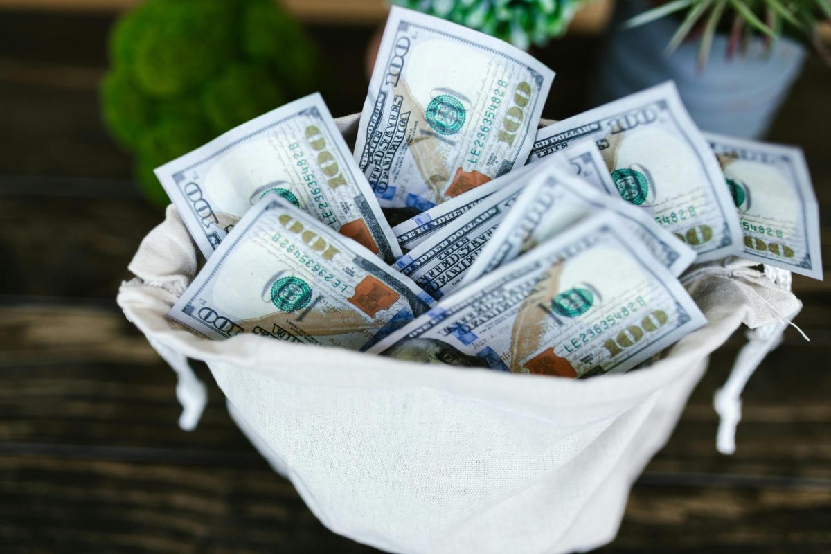 Social media drives up the cost of showing love in relationships