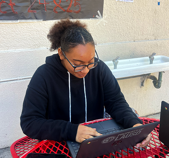 Discover the most popular study spots around Van Nuys High School, from places with ample sunshine to cozy classroom corners perfect for focus.