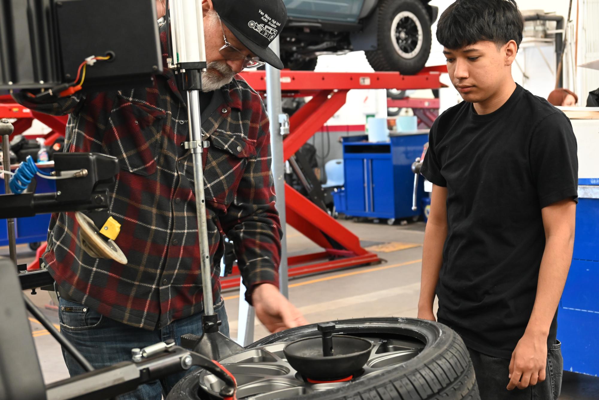 Van Nuys High School’s very own Mr. Joseph Agruso provides an inside look into his Period 3 auto shop class, and their daily routines. Either in his classroom, or his auto shop, he is able to transform basic teachings into long life lessons. Where he is able to provide a safe space for students to learn and strive in their automotive endeavors either independently or with his guidance.