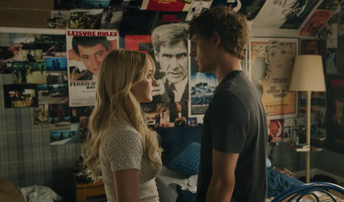 SHIPWRECK During production for their
latest movie, Mason Thames and McKenna Grace drew attention from fans craving romance, and while their ship worked out, most don't. 