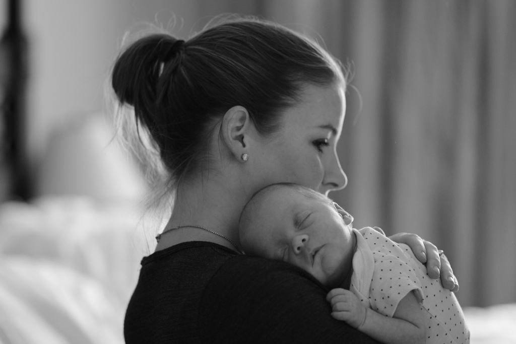 How a parent loves their child can greatly affect the child's attachment styles in adulthood. Wikimedia Commons | Mark Colomb