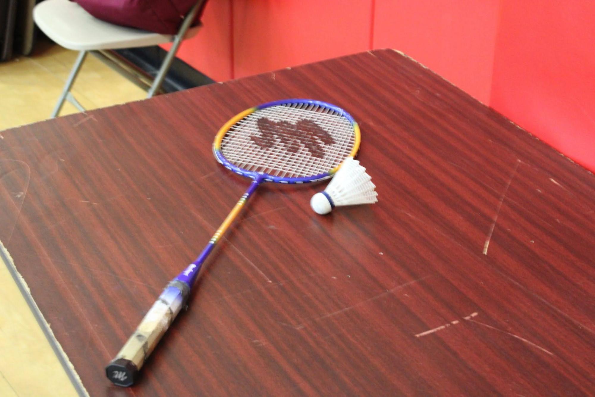 Van Nuys High School badminton club draws crowds every Tuesday
